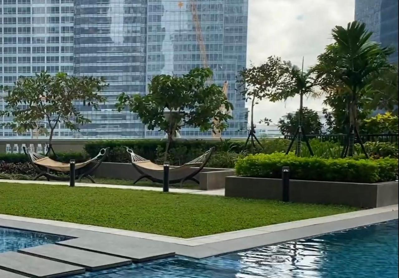 1 Bedroom Condo Uptown Parksuites Bgc, High Floor, Morning Sun Manila Eksteriør billede