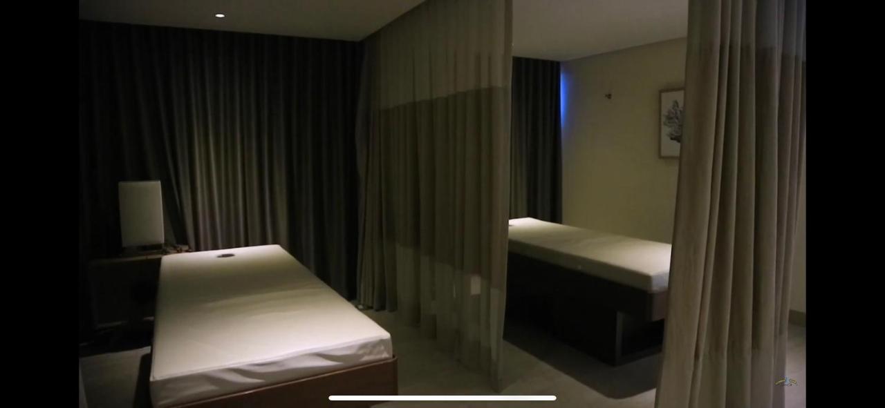 1 Bedroom Condo Uptown Parksuites Bgc, High Floor, Morning Sun Manila Eksteriør billede