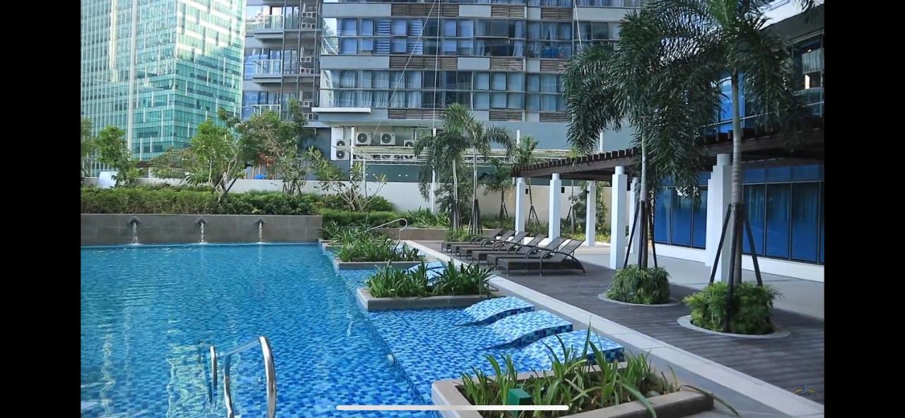 1 Bedroom Condo Uptown Parksuites Bgc, High Floor, Morning Sun Manila Eksteriør billede