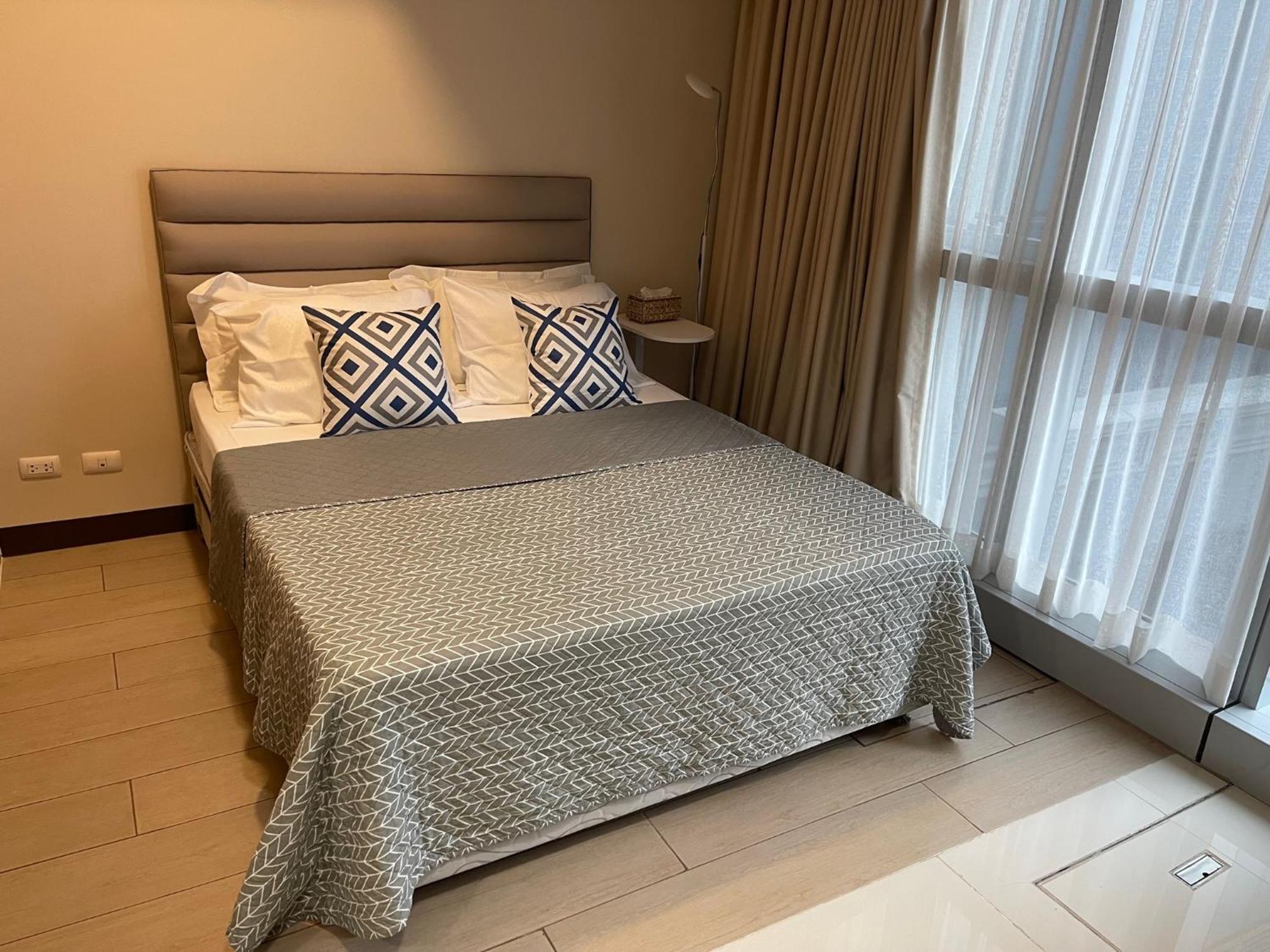 1 Bedroom Condo Uptown Parksuites Bgc, High Floor, Morning Sun Manila Eksteriør billede