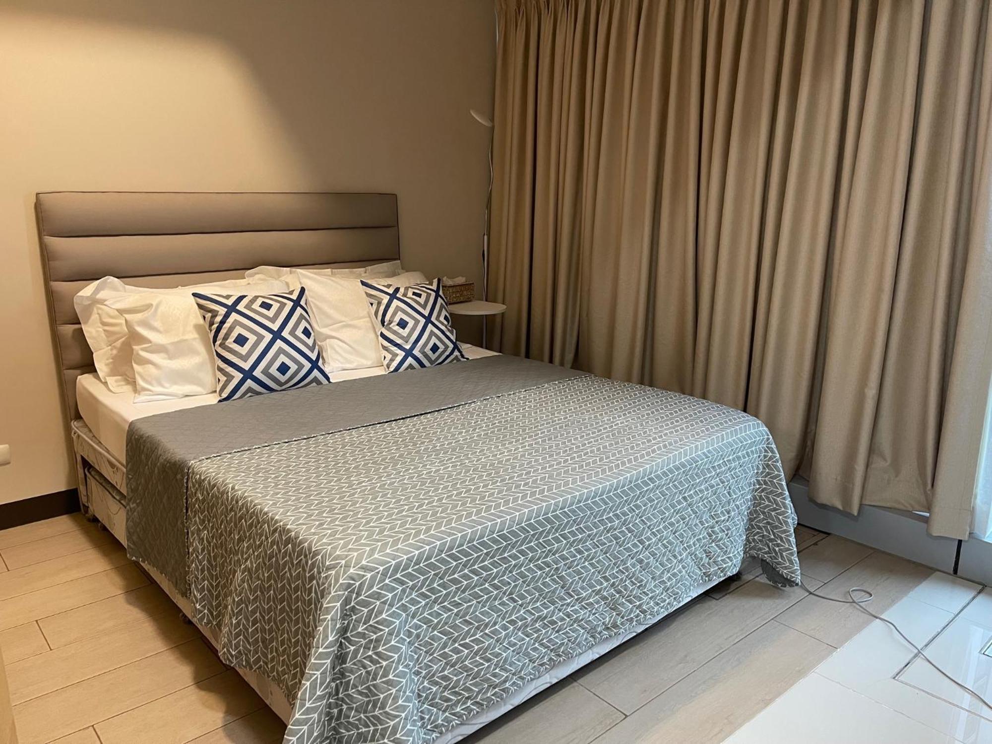 1 Bedroom Condo Uptown Parksuites Bgc, High Floor, Morning Sun Manila Eksteriør billede